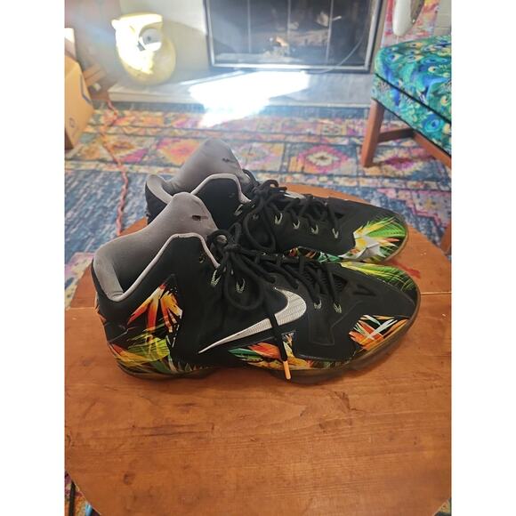 Nike LeBron 11 “Everglades” Size 11 Black And Multi-colored Good Used Condition - Picture 6 of 16